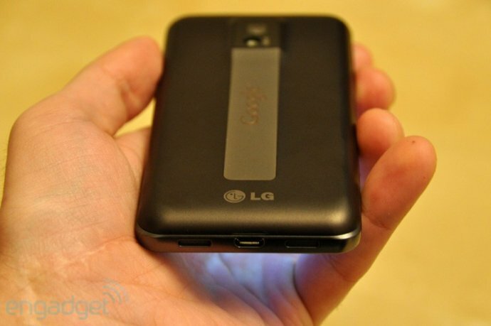 LG Optimus 2X -     (8 )